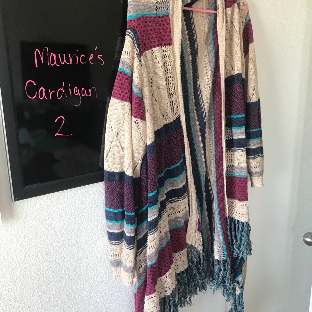 Maurice’s size 2 cardigan